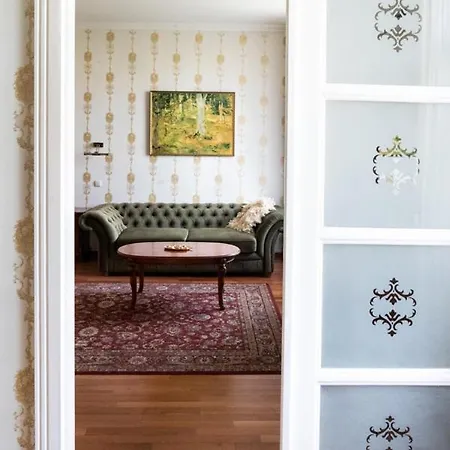 Elegance Apartman Apartment