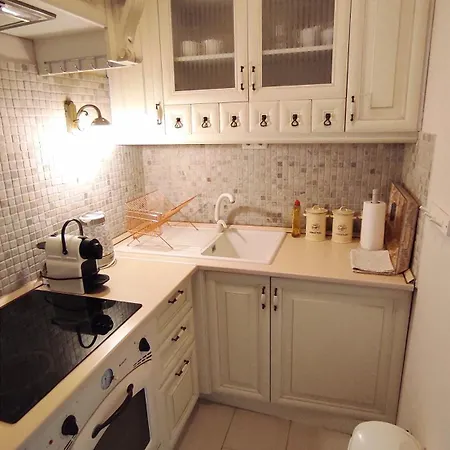 Elegance Apartman Апартаменты